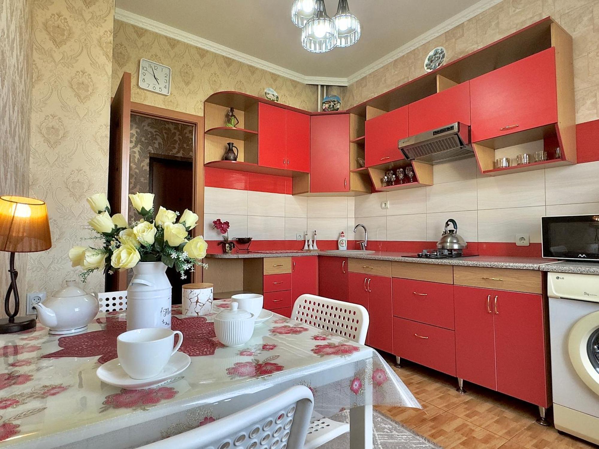 Gagarin One Bedroom Apartment Алма Ата Екстериор снимка