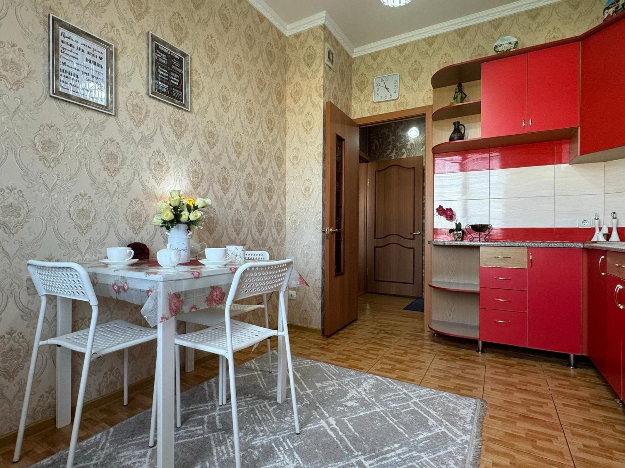 Gagarin One Bedroom Apartment Алма Ата Екстериор снимка